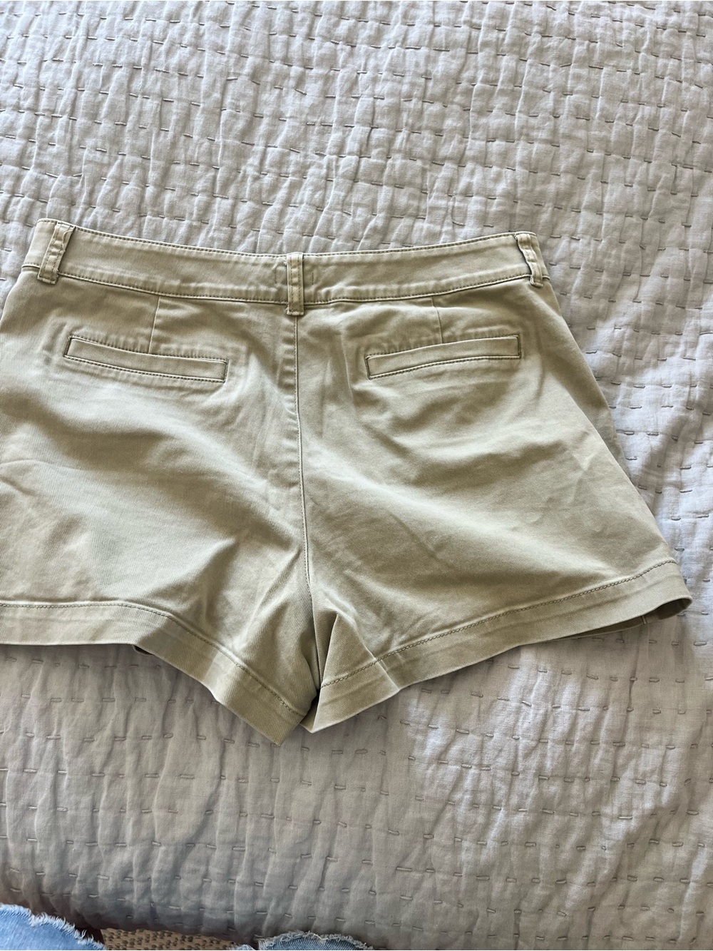 J. Crew Chino Shorts Front Patch Pockets Classic Cotton - Size 10 - Picture 9 of 9